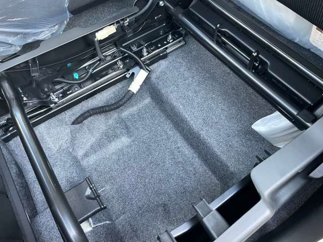 株式会社オートコミュニケーションズ　成田店の車両を拝見頂きありがとうございます。ご不明な点やなどご要望がございましたら、お気軽にメールもしくは、TEL：043-496-1222にてお問い合わせください。