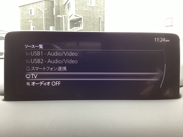 Apple Carplay・Android Auto対応！マツダ コネクト（コマンダーコントロール）でスマートフォンを操作して、通話、音楽を聴いたり、マップで目的地を調べることができます。