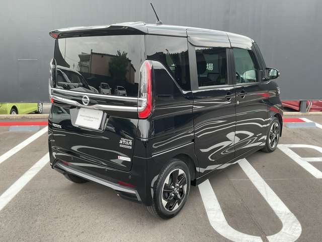 この度は弊社在庫車両をご覧頂き、誠にありがとうございます。「安心・信頼・満足」をお届けするNISSAN　U-CARS愛知日産カーパレス小牧インターです。
