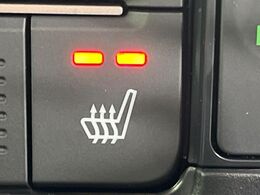 【シートヒーター】寒い日に重宝するシートヒーター！エアコンより早く温まってくれるので寒がりの人も安心ですね♪エアコンの温風は乾燥するから苦手、という方にもをおすすめです。