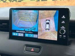 【マルチビューカメラシステム】専用のカメラにより、上から見下ろしたような視点で360度クルマの周囲を確認することができます☆縦列駐車や幅寄せ時に活躍してくれます♪