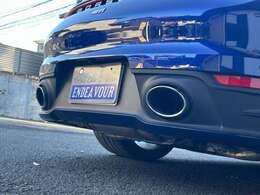 オプション　スポーツエグゾースト＆メッキマフラーフィニッシャー装備車です！