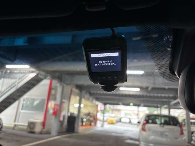 車によってはストックヤードに置いていることもありますので、ご来店の前に事前にご連絡いただけますと幸いです。