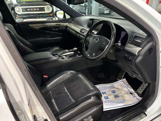 納車後は全国のTAX店で保証サービスを受けることが可能です。