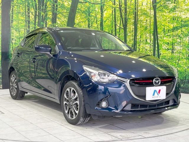 大好評のボディコーティング「弾スプラッシュコート」もご納車までに施工可能。通常のガラスコートと異なる、耐久年数6年の無機質ガラスコーティングが、ボディをキレイな状態に保ってくれます。