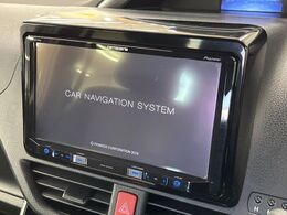 【大画面ナビ】人気の大型9インチナビを装備。存在感のある大画面はインパクト大！ナビ利用時のマップ表示は見やすく、テレビやDVDは臨場感がアップ！いつものドライブがグッと楽しくなります♪