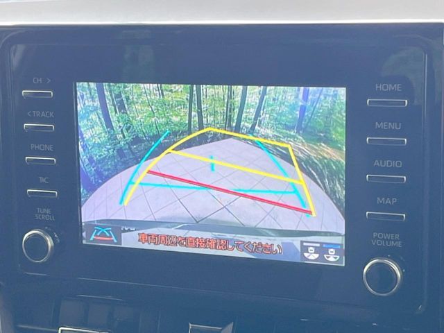 【バックカメラ】駐車時に後方がリアルタイム映像で確認できます。大型商業施設や立体駐車場での駐車時や、夜間のバック時に大活躍！運転スキルに関わらず、今や必須となった装備のひとつです！