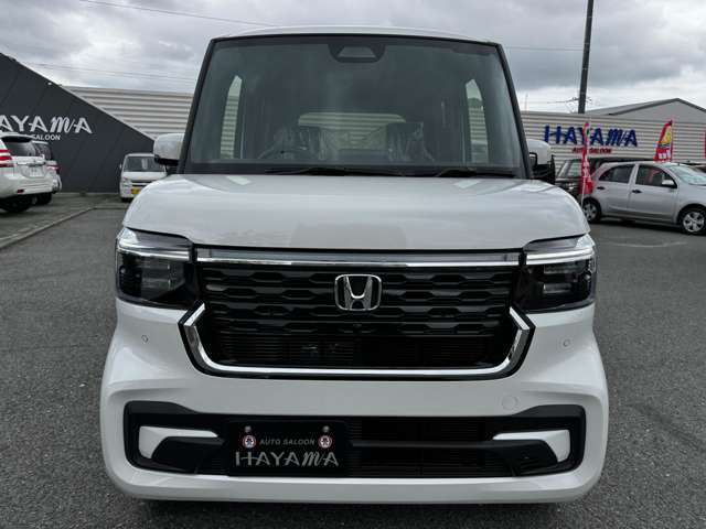 この度はオートサルーン羽山の在庫車をご覧いただきありがとうございます。多くのお客様にご支持いただき創業41周年を迎えました。これからも多くの皆様に支持いただけるようお車をお届けします。