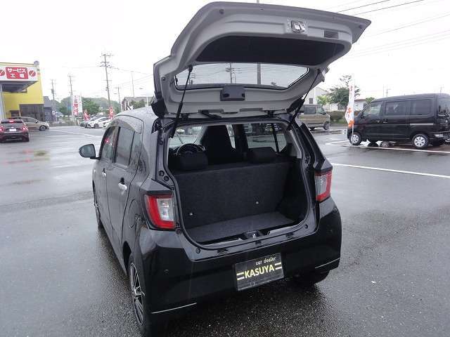 お手頃価格でお求めやすい車両も多いです！初めての車にもおすすめです。