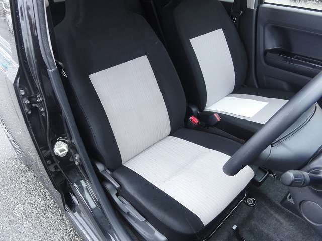 高年式・低走行のバランスが取れたお得な車両を多く取り扱っております！