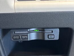 【ETC】高速道路の料金所をストレスなく通過！話題のスポットやサービスエリアに多い「スマートIC」利用時は必須のアイテムです。当店でセットアップを実施、ご納車当日からすぐにご利用いただけます！