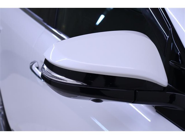 スタイリッシュなウィンカーミラーが対向車からの視認性アップ！結構目立ちます