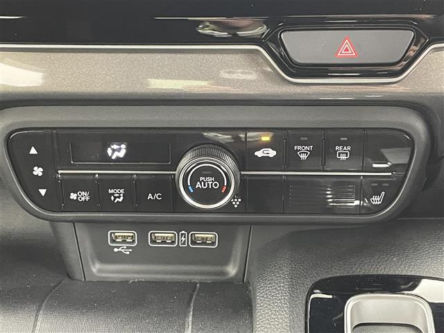 【運転席操作部】快適なドライブを楽しむための機能が装備されています！運転席から触れるので、使いやすいです！除菌プランいれていただくと、さらに清潔で安心していただけます！