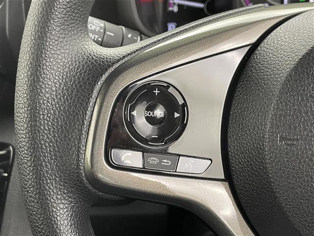【運転席操作部】快適なドライブを楽しむための機能が装備されています！運転席から触れるので、使いやすいです！除菌プランいれていただくと、さらに清潔で安心していただけます！