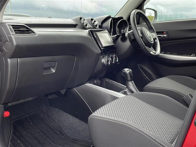 店頭販売もしておりますので、先に在庫が無くなってしまうこともございます。気になる車はまずはお問い合わせください！