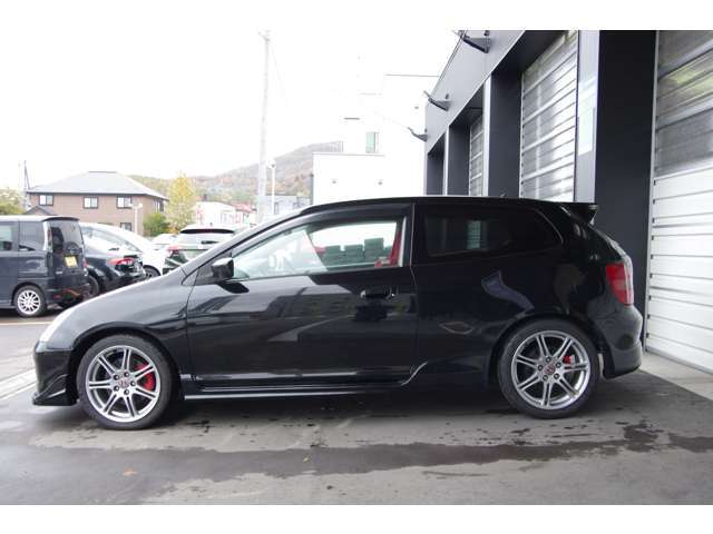 ◆お客様第一◆　　　恵新自動車販売では、弊社企業理念の一、「顧客第一」をモットーに、日々心を込めて対応しております。