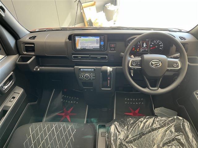 ★200名以上のスタッフで対応★　各専門店に専門のスタッフを配置する事でお客様に合ったアドバイスをさせて頂きます。女性スタッフも多数在籍していますので、女性の方でも安心してご来店ください！！