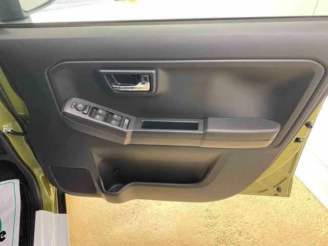 お車の状態をしっかりとお伝えするために1台の車両に付き40枚以上の画像を用意しております。外装はもちろん、室内の装備やお車の特徴などごらんください。