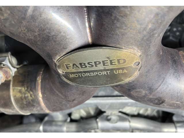 オプションのFABSPEEDバルブトロニックエキゾーストシステム(￥905,200)装備！！