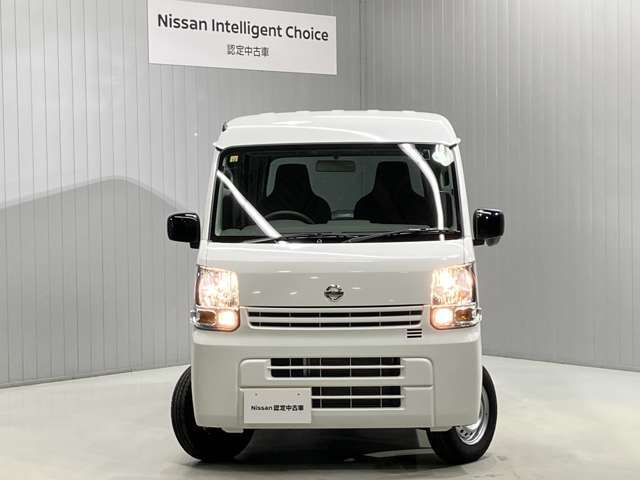 全国の日産ディーラーでご利用いただける中古車ワイド保証（保証期間24ヶ月/走行距離無制限）付で安心してお乗りいただけます。ワイド保証プレミアム（保証期間最長2年延長）も有料にて承っております。