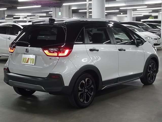 自社陸運局指定工場完備！国家資格車検検査員資格を持った整備士による整備。走行に関係のない所も不具合箇所があれば修理してお渡しいたします。