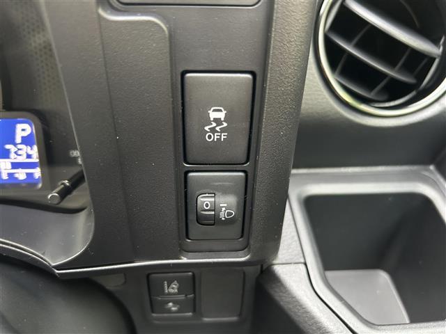 気になる車はすぐにお問い合わせください！画面右側の0066から始まる無料ダイヤルからお問い合わせ下さい！専門スタッフがお車のご質問にお答えいたします！