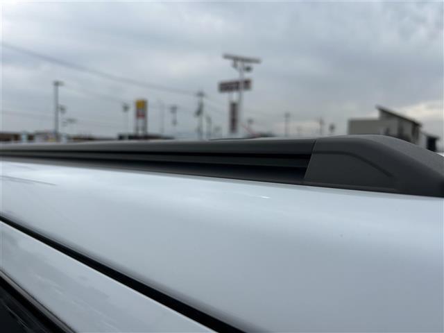【ルーフ】大きなへこみや色褪せもなくきれいな状態です！ひょう害車は販売いたしませんのでご安心ください。