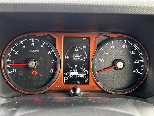【スピードメーター】メーターがシンプルで見やすく運転しやすいですね！