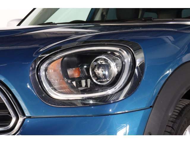 お車や各種ファイナンスプログラム、保証プログラム、お客様お一人お一人に最適なご案内をさせて頂けるよう準備してスタッフ一同お待ち申し上げております。