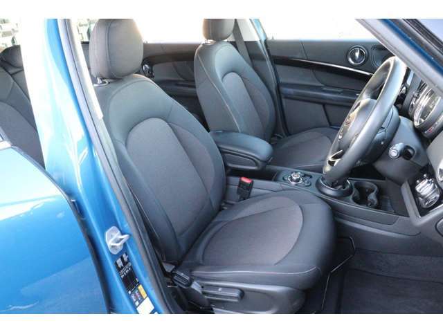 自動車保険も純正のクオリティをお届け致します。正規ディーラーのみが取り扱い可能な、MINIオーナー様専用自動車保険をご用意致しております。正規ディーラーでご購入を頂いたオーナー様のみがご加入頂けます。