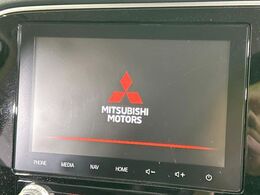 【純正ナビ】人気の純正ナビを装備。オーディオ機能も充実しており、Bluetooth接続すればお持ちのスマホやMP3プレイヤーの音楽を再生可能！毎日の運転がさらに楽しくなります！！