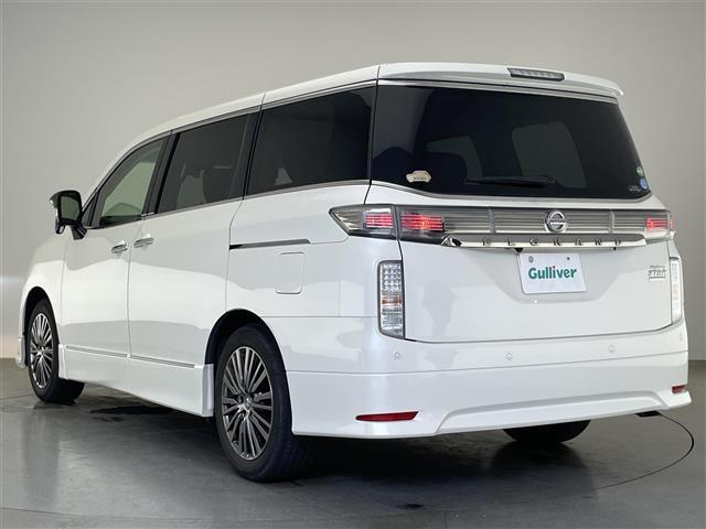【リア外装】現車の確認はお電話でも承っております。検索ワード【ミニバン/SUV/軽自動車/衝突防止/7人/8人/アラウンドビューモニター/自動（衝突被害軽減）ブレーキ/カーセンサー】関連車両も続々入庫