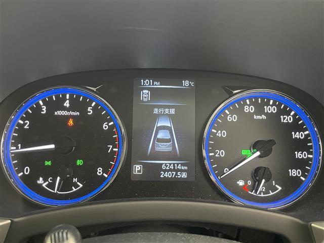 【メーターまわり】ドライバーから見やすい位置にあって安全運転に寄与します。メーターも見やすくてシンプルなデザインになっております！！！