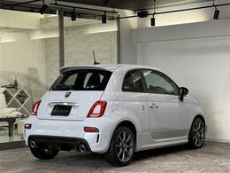 ボディカラー　グリジオカンポヴォーロ　インテリア　ブラック