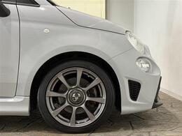 純正16インチホイール