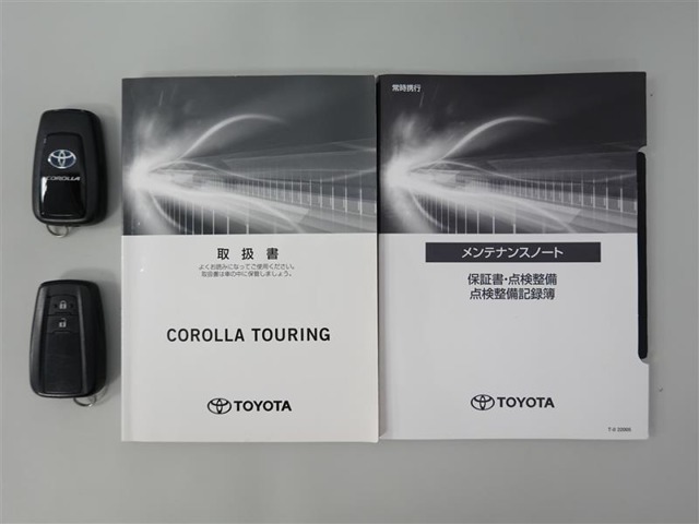 取扱説明書も揃っておりスペアキーもあります。