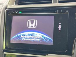 【純正ナビ】人気の純正ナビを装備。オーディオ機能も充実しており、Bluetooth接続すればお持ちのスマホやMP3プレイヤーの音楽を再生可能！毎日の運転がさらに楽しくなります！！