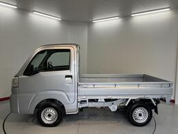 県内13店舗にて中古車を常時、展示中です！見て、触って、納得のいく一台をぜひ見つけてください♪