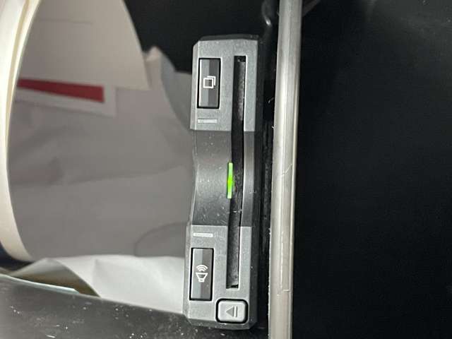 ◆【ETC】有料道路を利用する際に料金所で停止することなく通過できる、ETC車載器（ノンストップ自動料金収受システム機器）が装備されています。セットアップを行うことで利用可能になります。