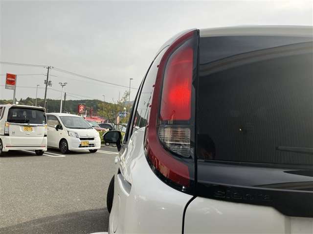 トヨタの認定車両検査員が検査し、クルマの状態を点数と図解でわかりやすく表示しています。