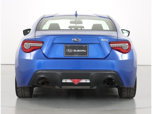 中古車だからこそオススメのボディーコーティング！！ボディ全体を磨く下地処理から丁寧に行い、細かい傷や水垢等の汚れを奇麗にしてから施工いたします！！ビフォー・アフターがハッキリとお判りいただけます！