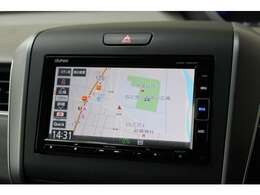 ナビは純正VXM-194VFi。フルセグTVやDVDも視聴出来ます。ミュージックラックの録音機能もあり、Bluetooth接続をすれば音楽再生のみならずスマートフォンならばハンズフリー通話も可能に！