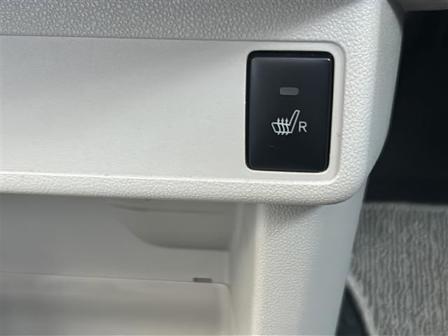 運転席周りにある装備です。ハンドル周り、インパネ周り等についている装備をこちらで確認できます。