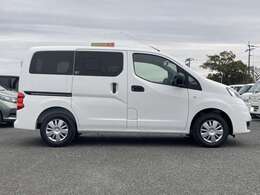 九州指定整備工場も完備。　納車前の整備はもちろん、購入後のアフターケアも、ご安心下さい☆　車検、整備はもちろん、保険やレンタカー等、何でもご相談下さい。