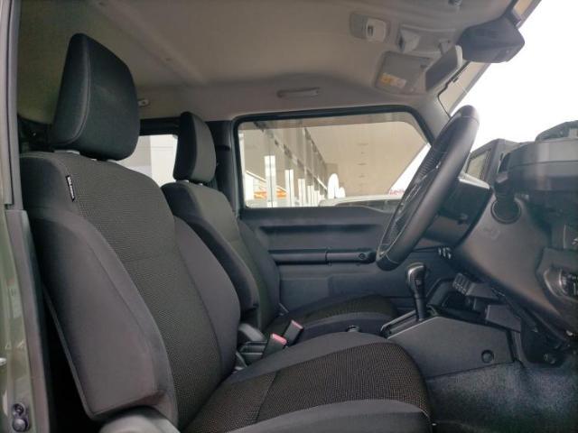 「この車の写真をもっと見たい」「状態が気になる」「この装備はついている？」どんな小さな疑問でもお気軽にお問い合わせください！