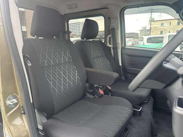 万一の衝突に備えて、いつでも安心して運転できるようエアバックシステムなどの安全装備を標準搭載！！