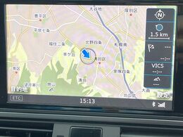 ●純正ナビ:一体感のあるナビは、高級感ある車内を演出してくれます。オーディオ機能も充実しておりますので、運転もより楽しめます♪