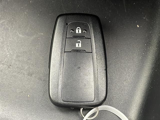 ◆【付属品】このクルマ限定で使える装備品が付いています！使い方などはぜひ実際に店舗にお越しいただき、専門スタッフにお尋ねください！