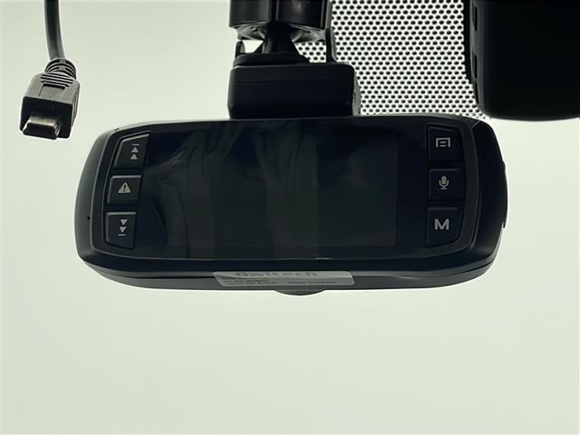 ◆【ドライブレコーダー】映像・音声などの運転中の記録を残します。事故などを起こした起こされた時の証拠になりえますので、もしも時でも安心ですね。