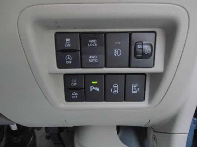 運転席周りのスイッチ類